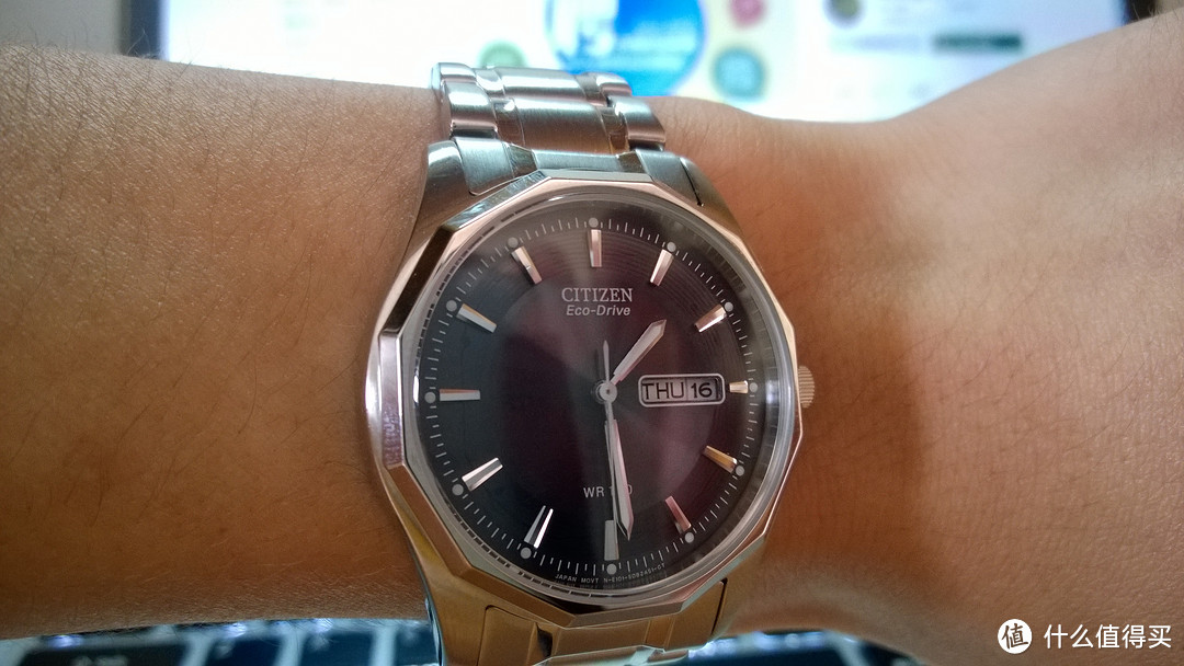 黑暗中的光芒：Citizen 西铁城 BM8430-59E 男士光动能腕表