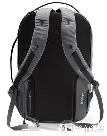 两年崭新依旧：Arc'teryx 始祖鸟 Blade 24L Backpack 舒适户外电脑包