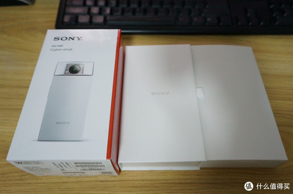 扭曲的索尼大法：SONY 靓咔™ Cyber-shot DSC-KW1 自拍相机开箱体验