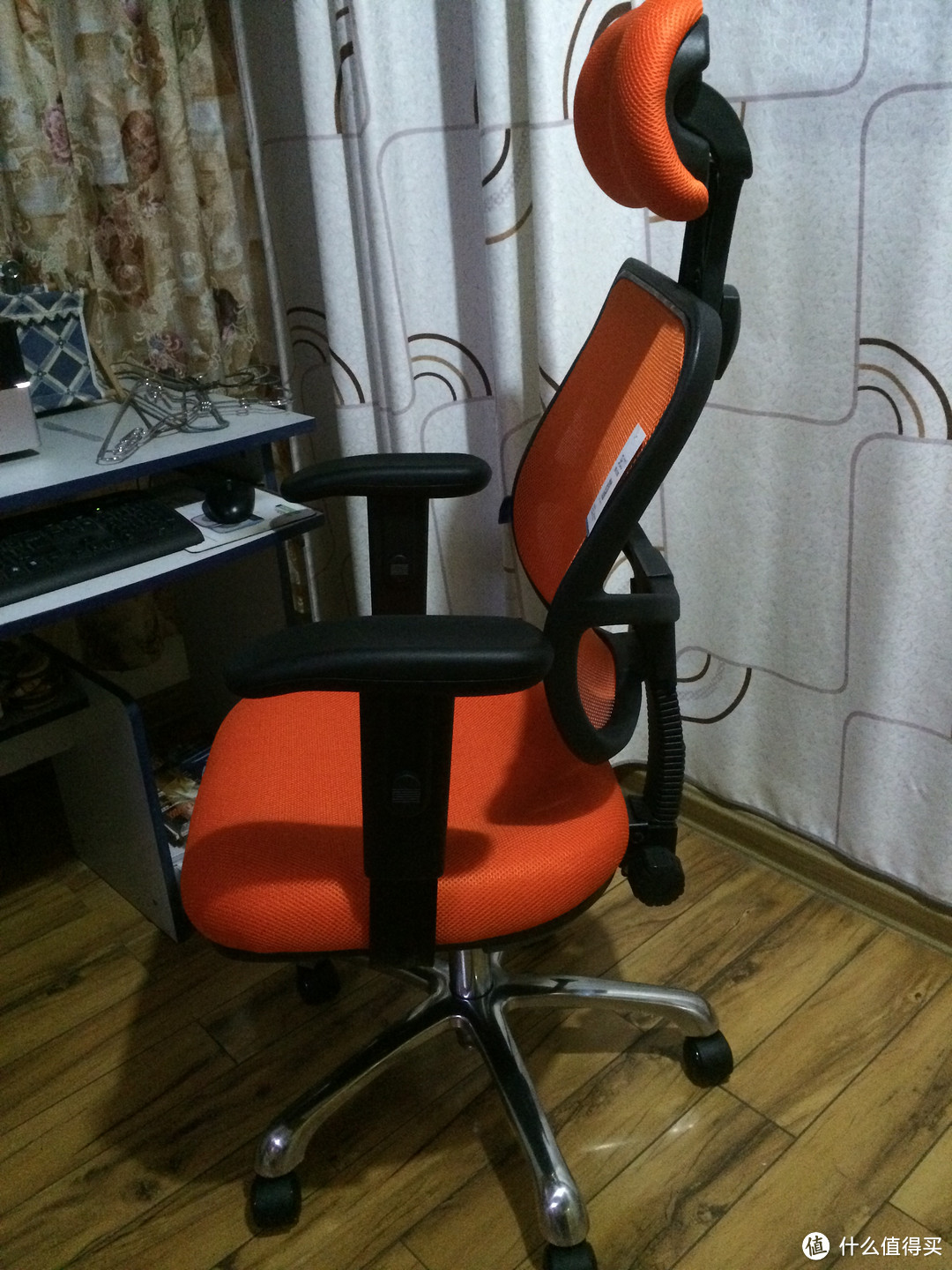为了自己的老腰，来个电脑椅吧：西昊 M121 人体工程学电脑椅