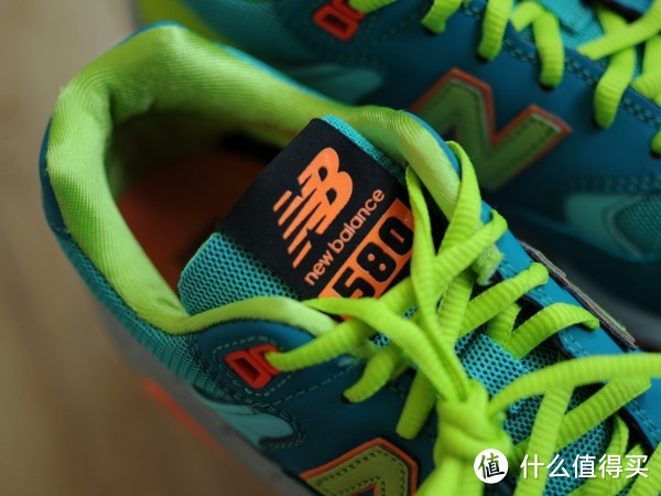 遇见小清新：New Balance 新百伦 WRT580BT 女款跑步鞋