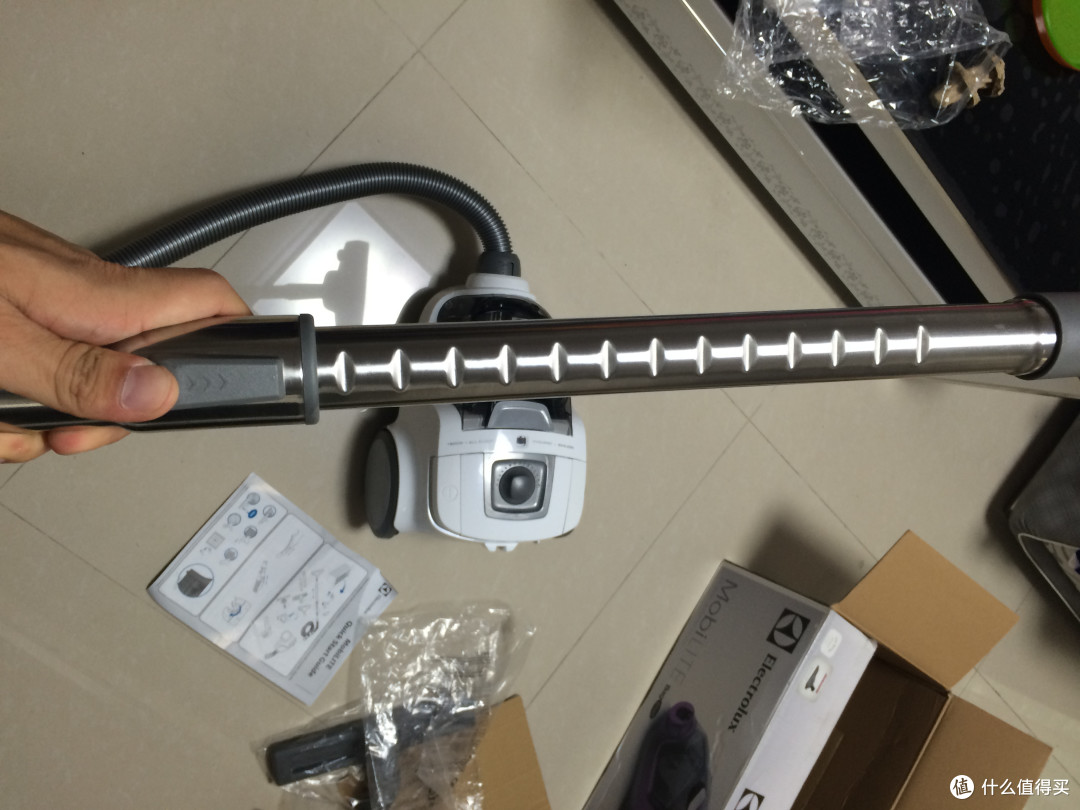 Electrolux 伊莱克斯 ZLUX1831 卧式吸尘器