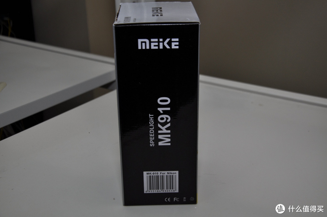 美科MK910闪光灯开箱，对比尼康SB-910神灯