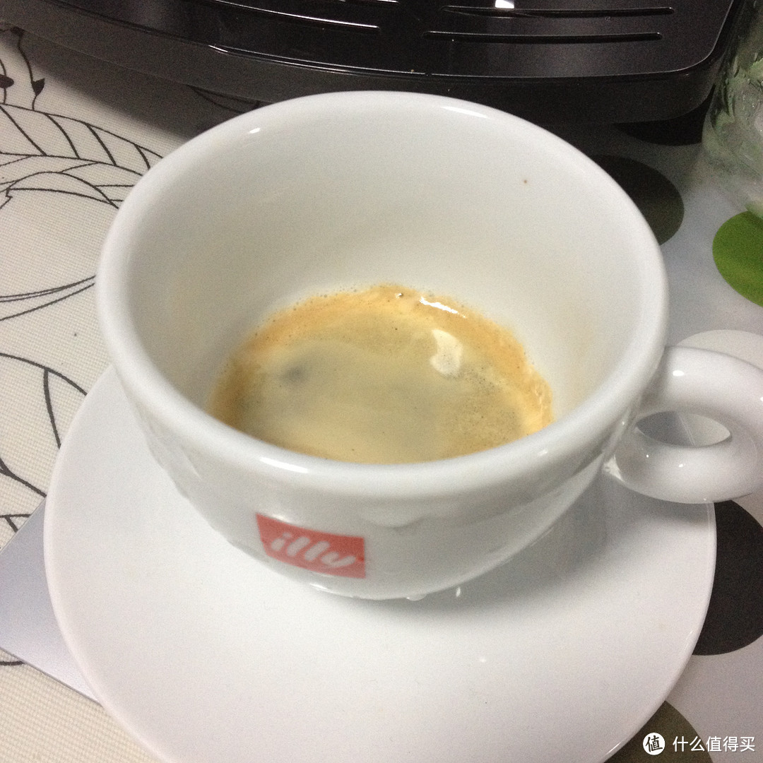 德亚直邮购入delonghi 德龙 ESAM3000B 全自动咖啡机一周到货，制作cappuccino