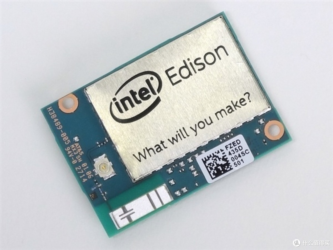 麻雀虽小五脏俱全:Intel推出SD卡大小的超迷你型电脑Edison