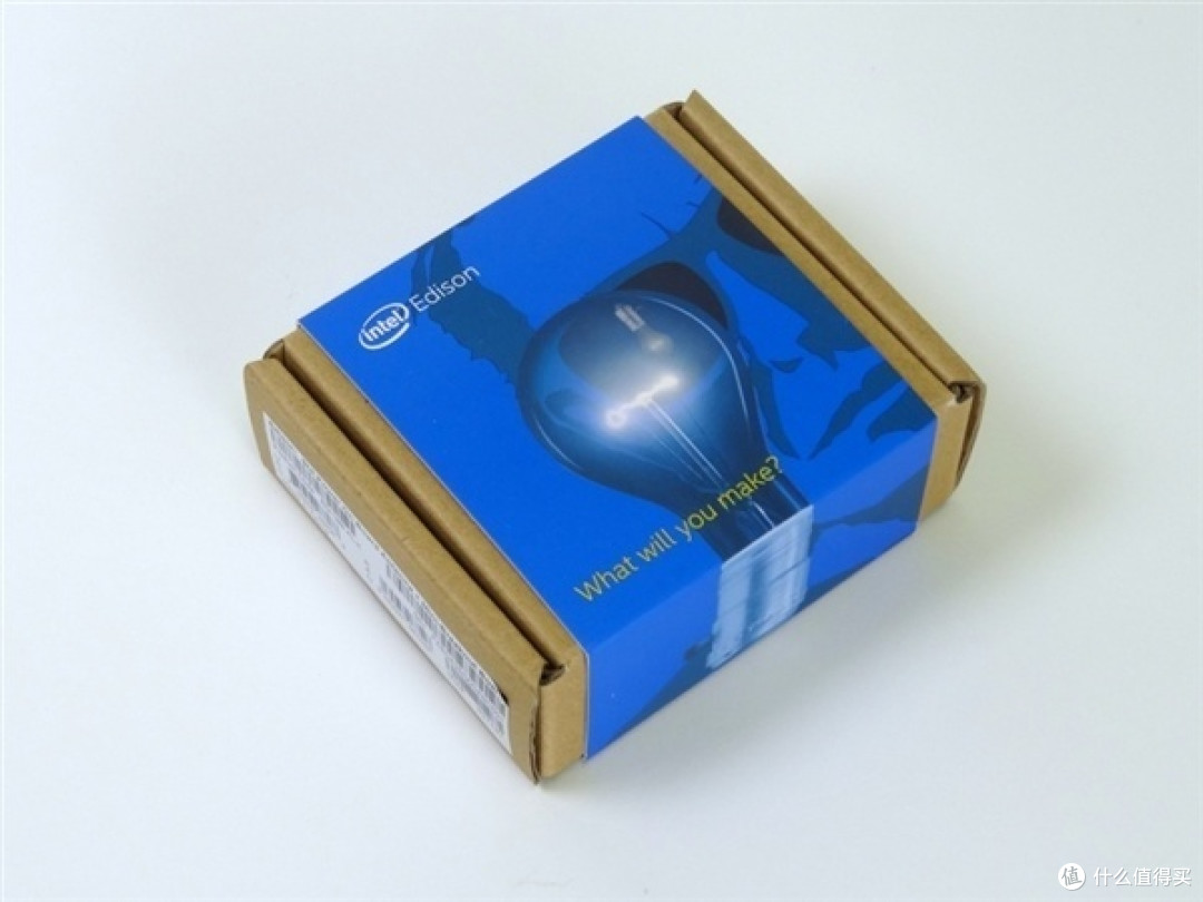 麻雀虽小五脏俱全:Intel推出SD卡大小的超迷你型电脑Edison