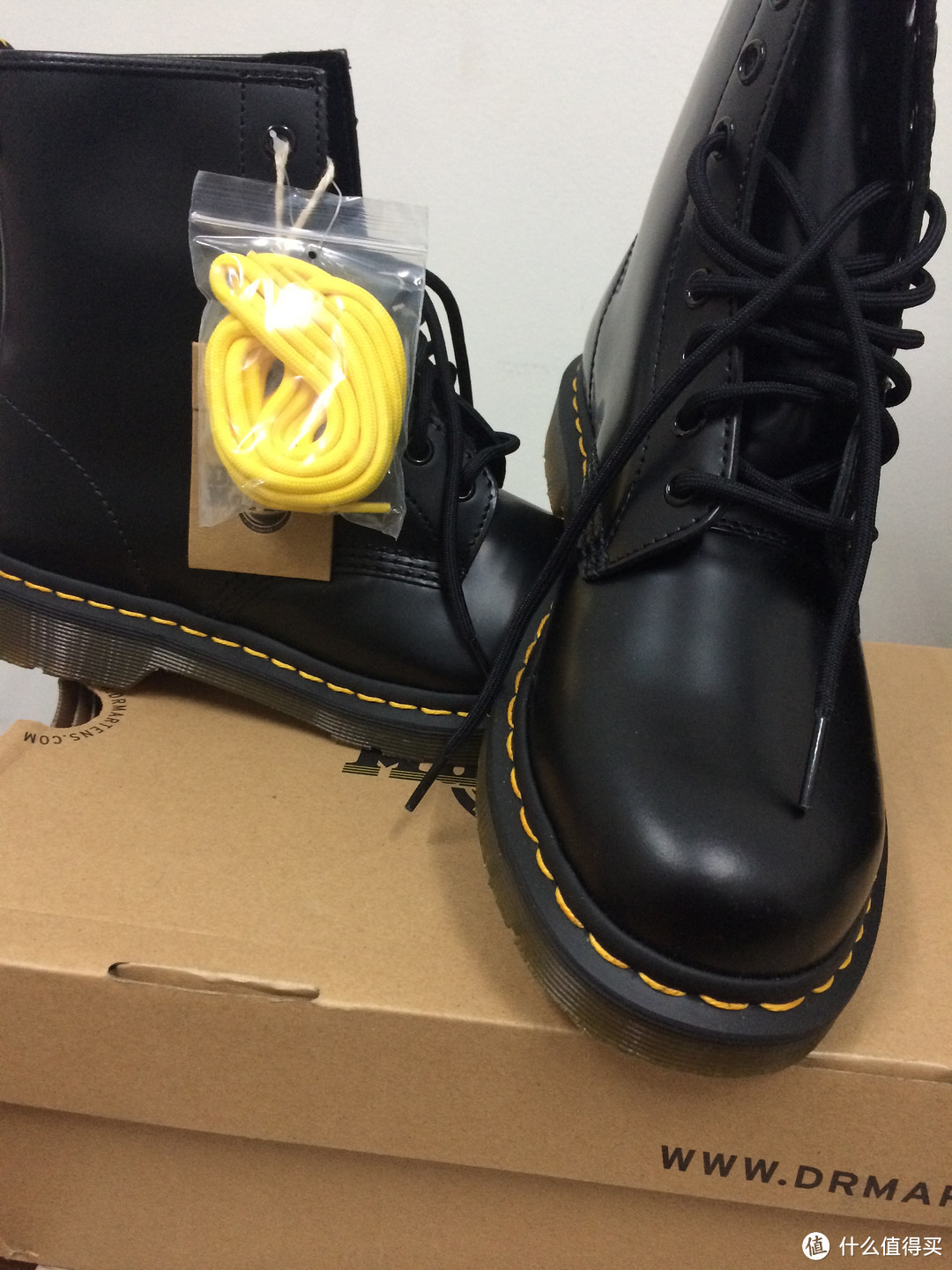 海淘 Dr. Martens 1460 经典款男士马丁靴