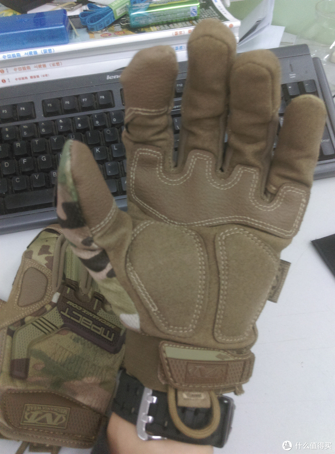 未雨绸缪，保护你的手：Mechanix Wear 超级技师手套 M-PACT MultiCam 迷彩