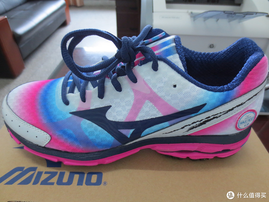 彻底沦为跑鞋控：MIZUNO 美津浓 Wave Rider 17 J1GC140871 跑鞋入手