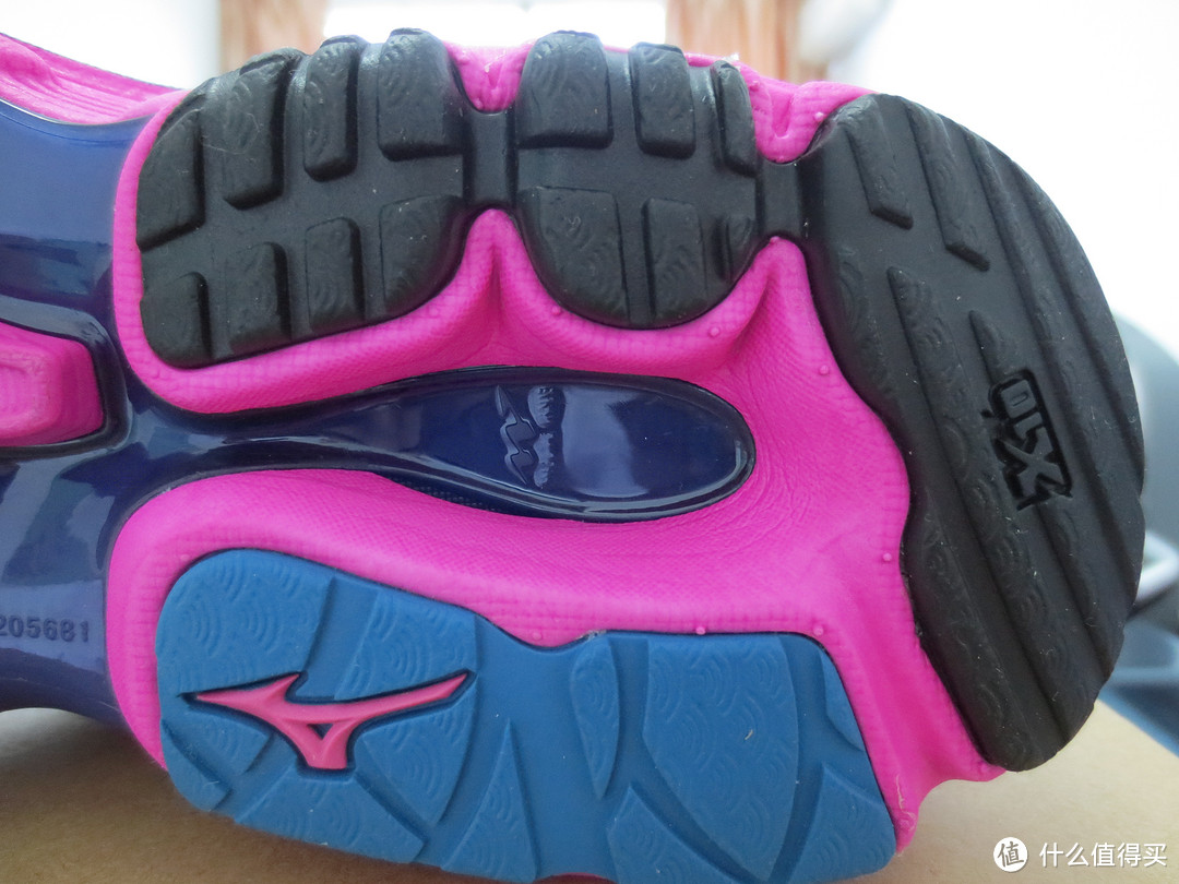 彻底沦为跑鞋控：MIZUNO 美津浓 Wave Rider 17 J1GC140871 跑鞋入手