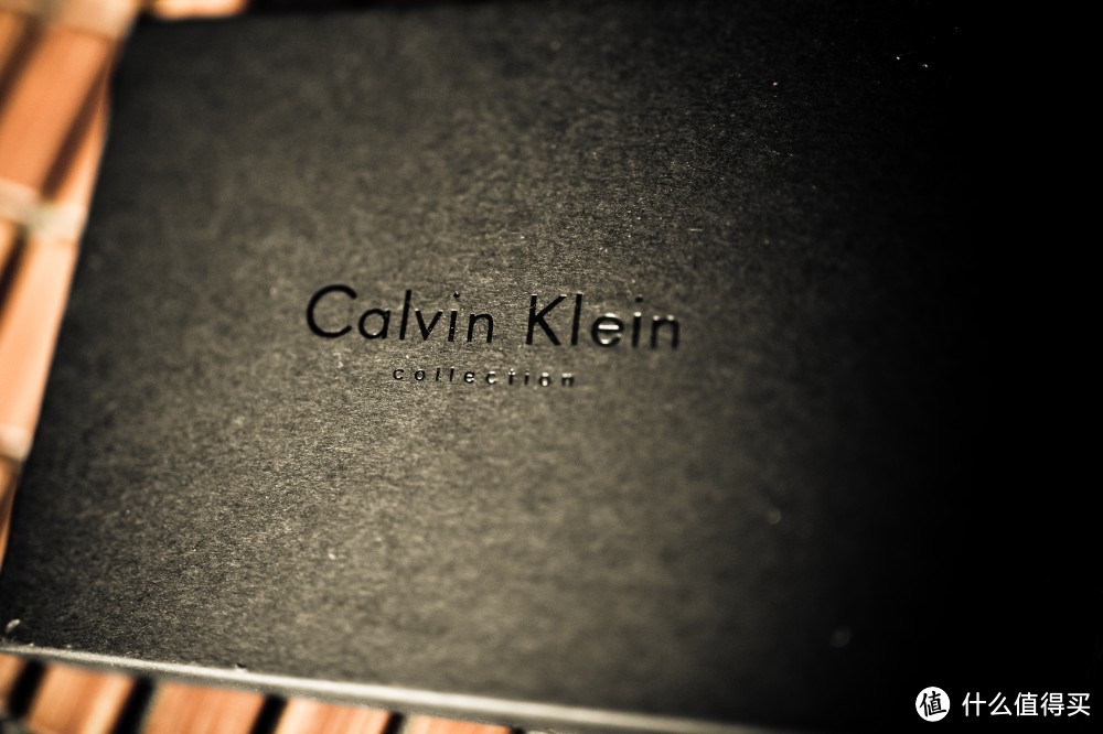 钱包君，你又瘦了：Calvin Klein CK 男款两折钱包