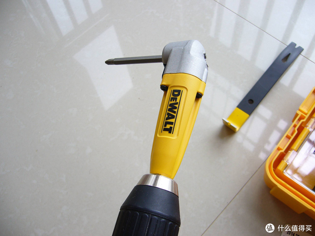 得伟DEWALT DWARA100 直角转换头