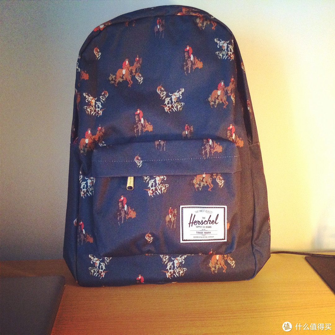 Herschel Supply Classic Hunt 印花双肩包 & NIKE 耐克 INTERNATIONALIST 复刻鞋