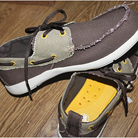 6PM入手三只小鳄鱼：Crocs Walu Canvas Deck 休闲鞋、Kids Aliana 凉鞋、Hover Lace Up Canvas W 帆布鞋