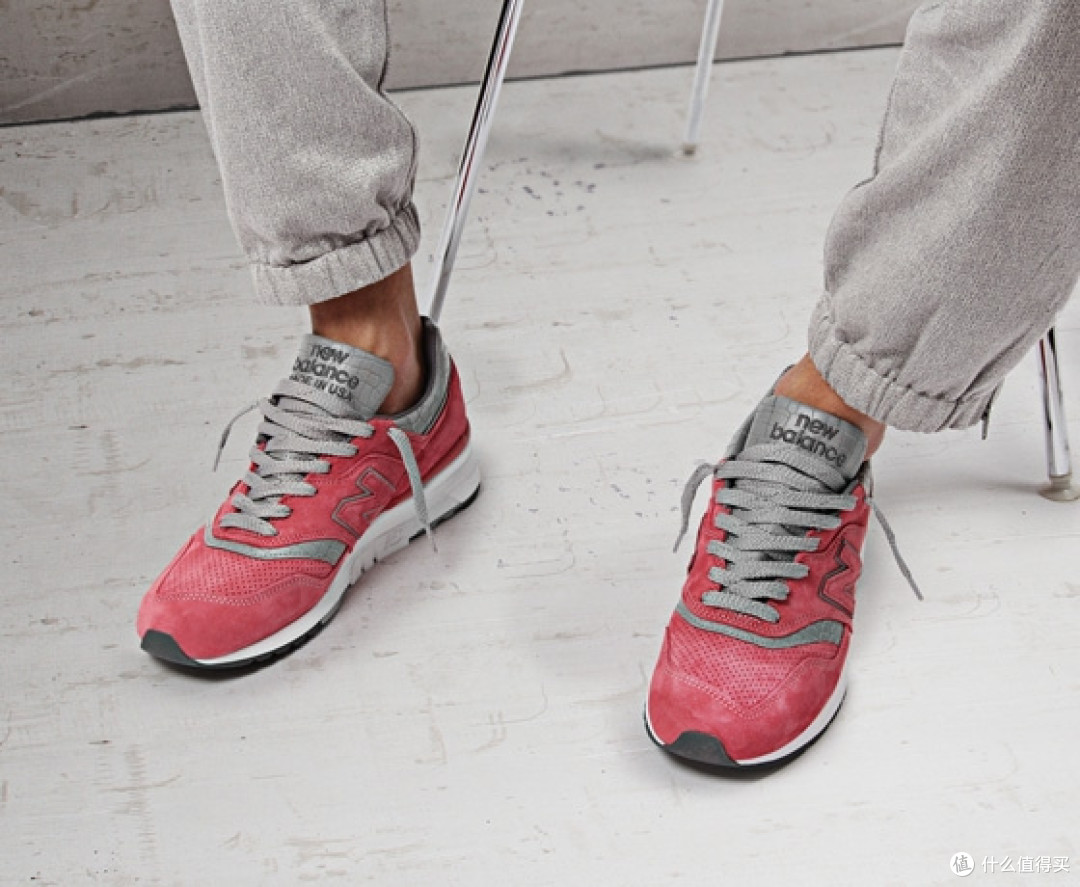 闷骚而诱人:New Balance 携手潮店 Concepts 推 997 “Rosé” 配色