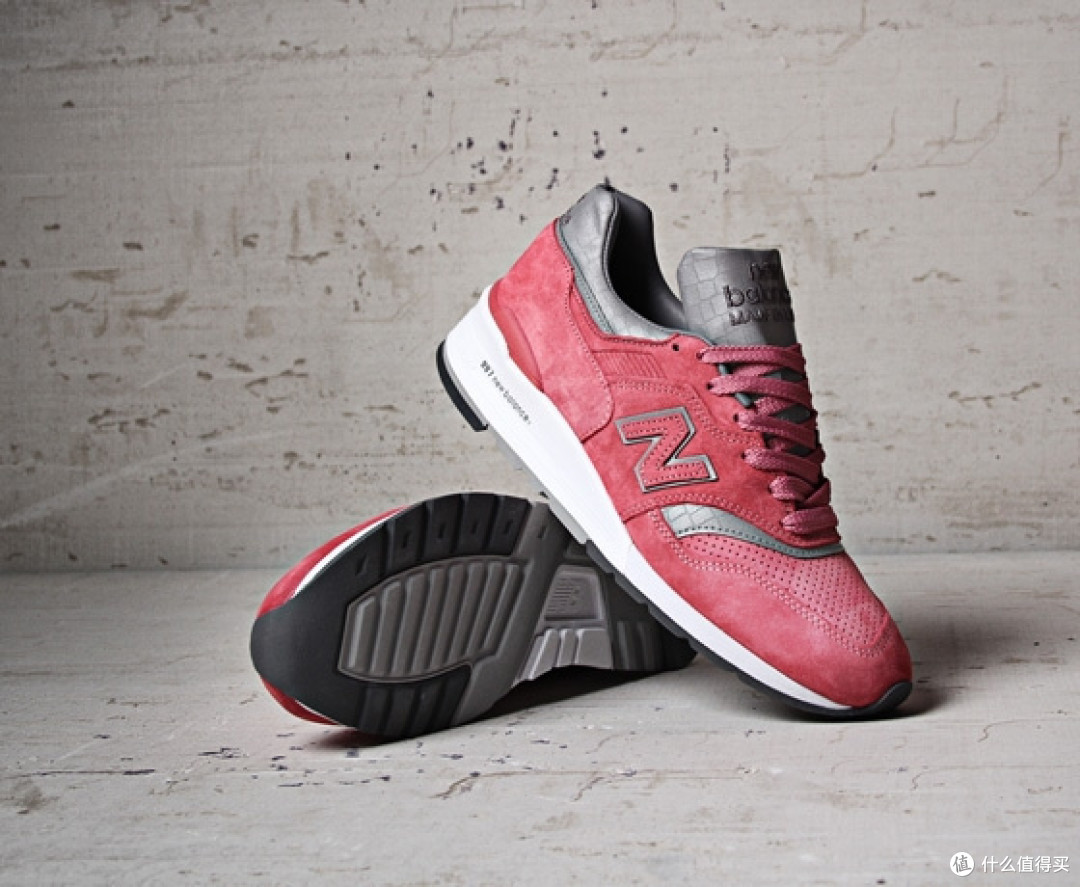 闷骚而诱人:New Balance 携手潮店 Concepts 推 997 “Rosé” 配色