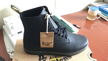 美亚直邮 Dr. Martens Tobias 男款马丁靴，坑爹的瑕疵