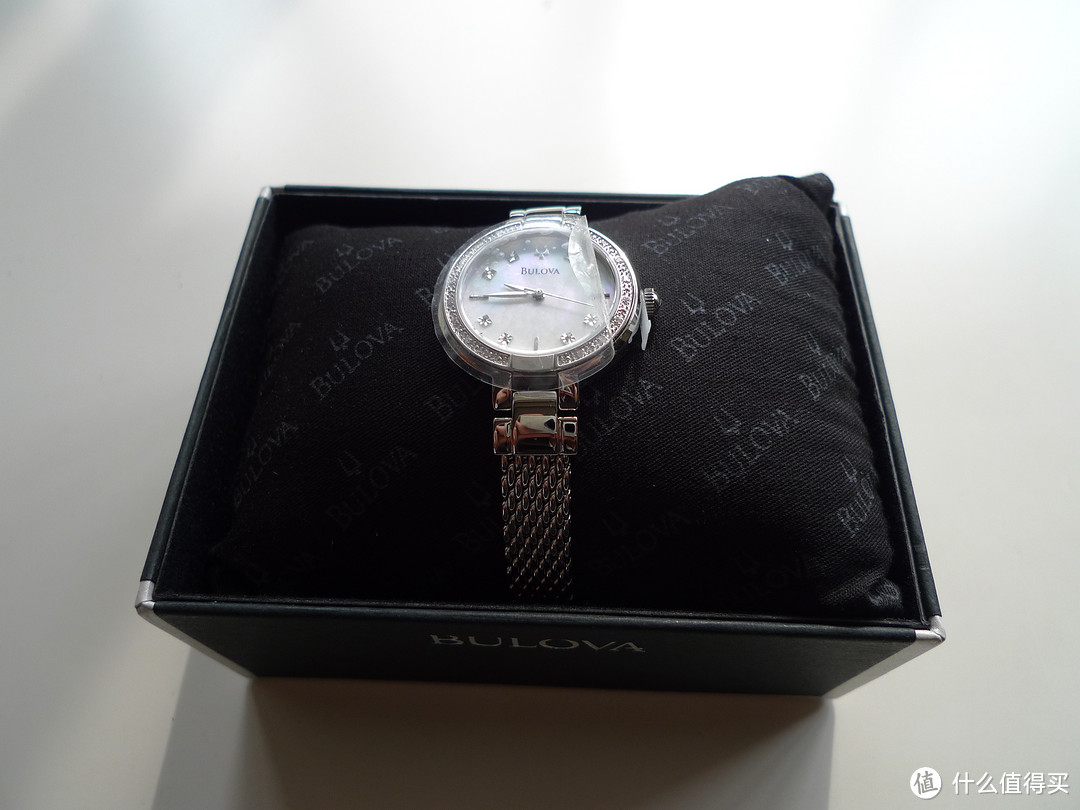 你有柔情似水我有坚强如钢：BULOVA 宝路华 96R177 女款镶钻时装腕表