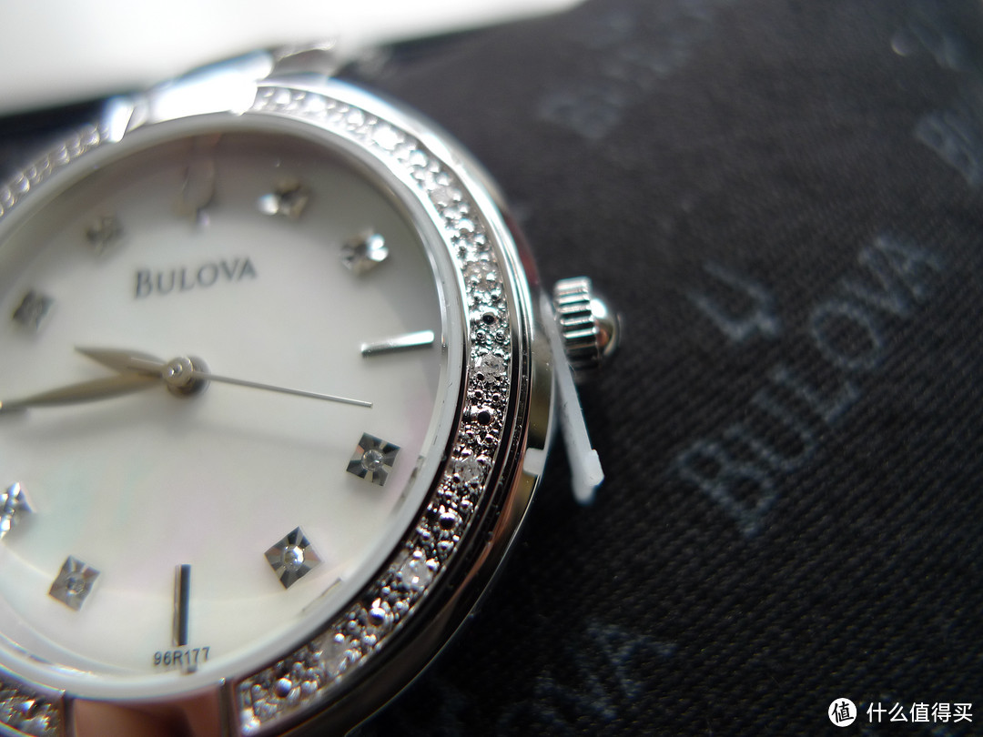 你有柔情似水我有坚强如钢：BULOVA 宝路华 96R177 女款镶钻时装腕表