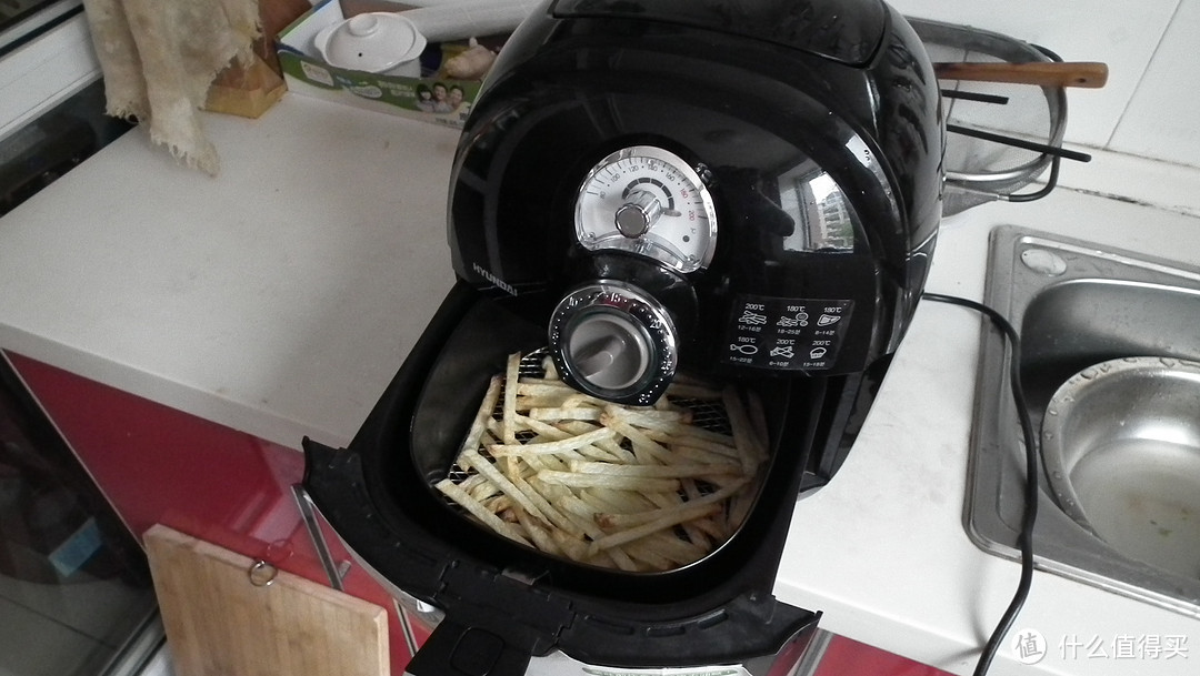 在家也做快餐店样式的薯条：HYUNDAI 韩国现代 空气炸锅 DF-1500