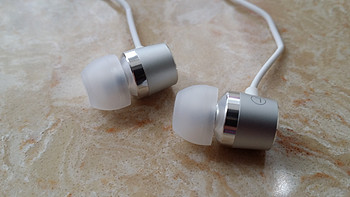 Oneplus 一加 银耳入耳式耳机 适用于安卓的通话耳机