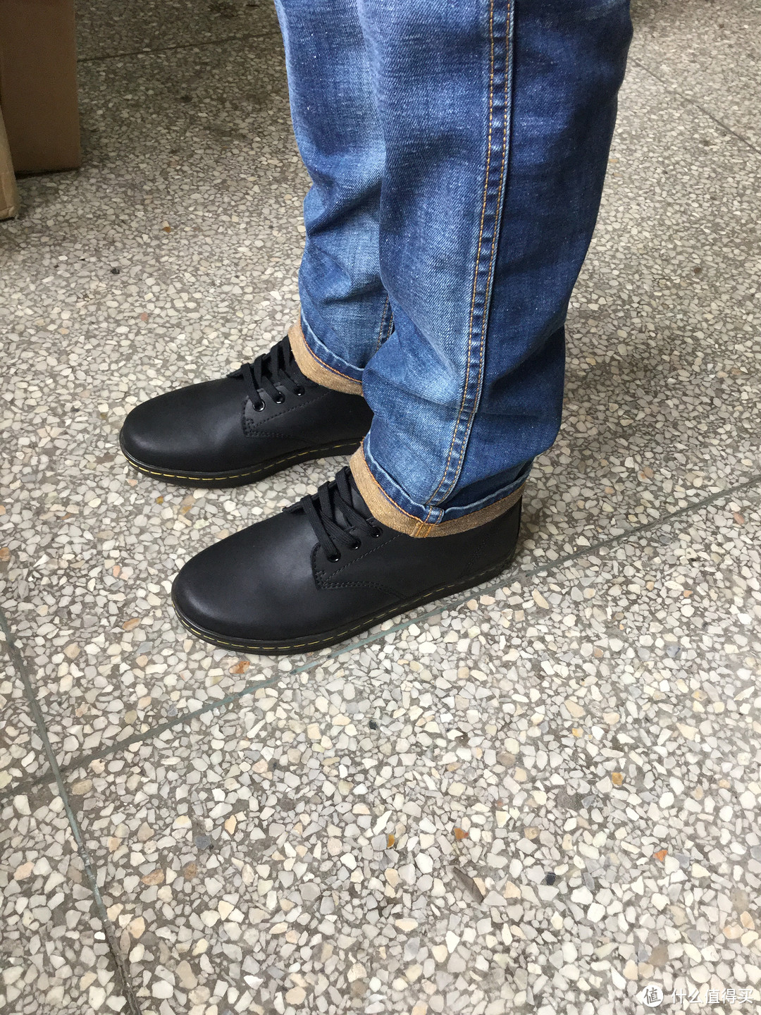 美亚直邮 Dr. Martens Tobias 男款马丁靴，坑爹的瑕疵