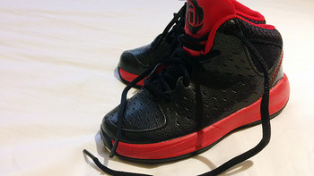 蜈蚣的一家—女鞋/童鞋 篇六：玫瑰归来兮：实体店入手 adidas 阿迪达斯 Rose 3.0 Kids 儿童运动鞋