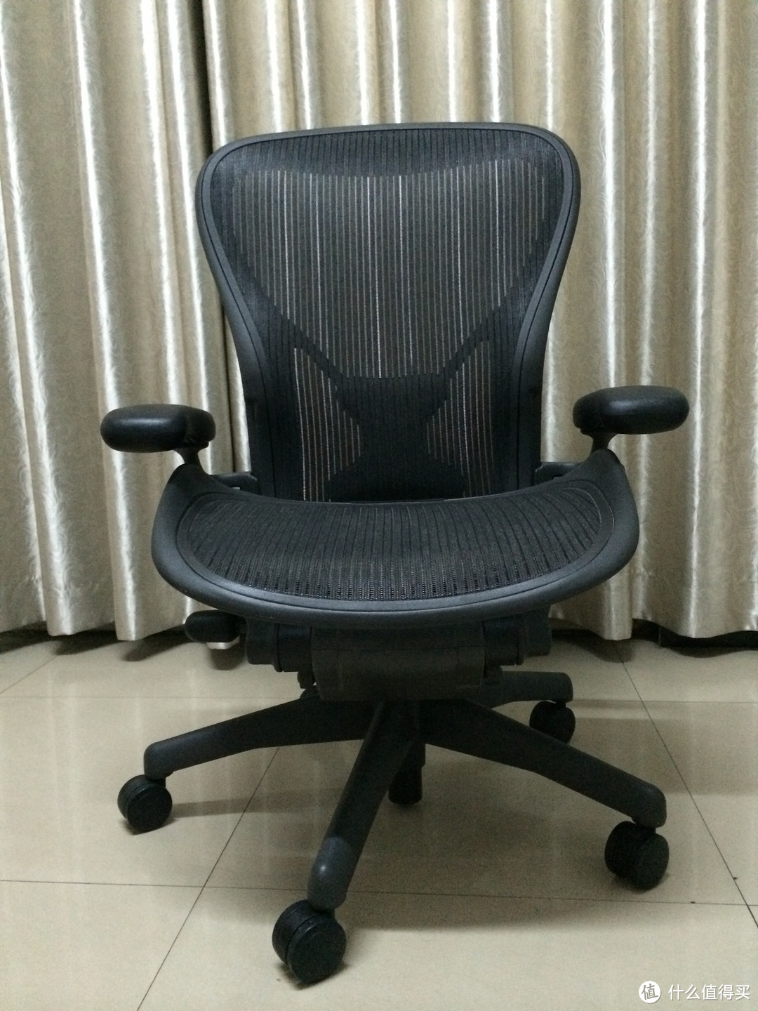 Herman Miller Aeron 座椅 — 为了健康和取悦自己