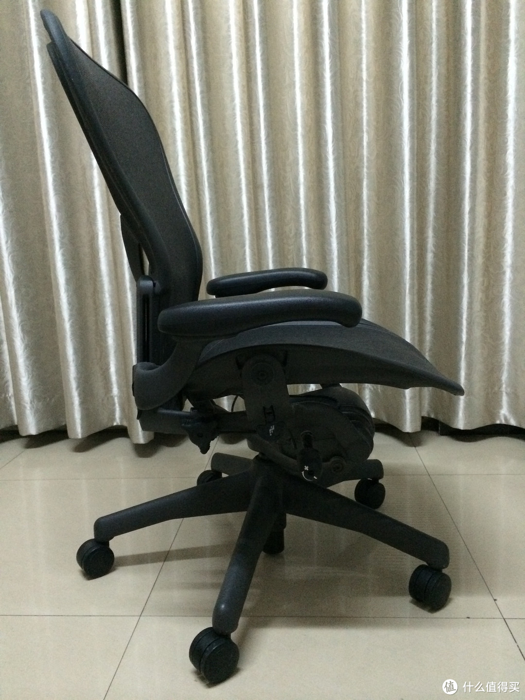 Herman Miller Aeron 座椅 — 为了健康和取悦自己