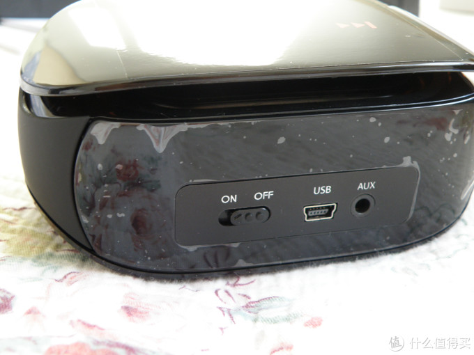 被触摸功能折磨了:Logitech 罗技 mini boombox 无线蓝牙音箱