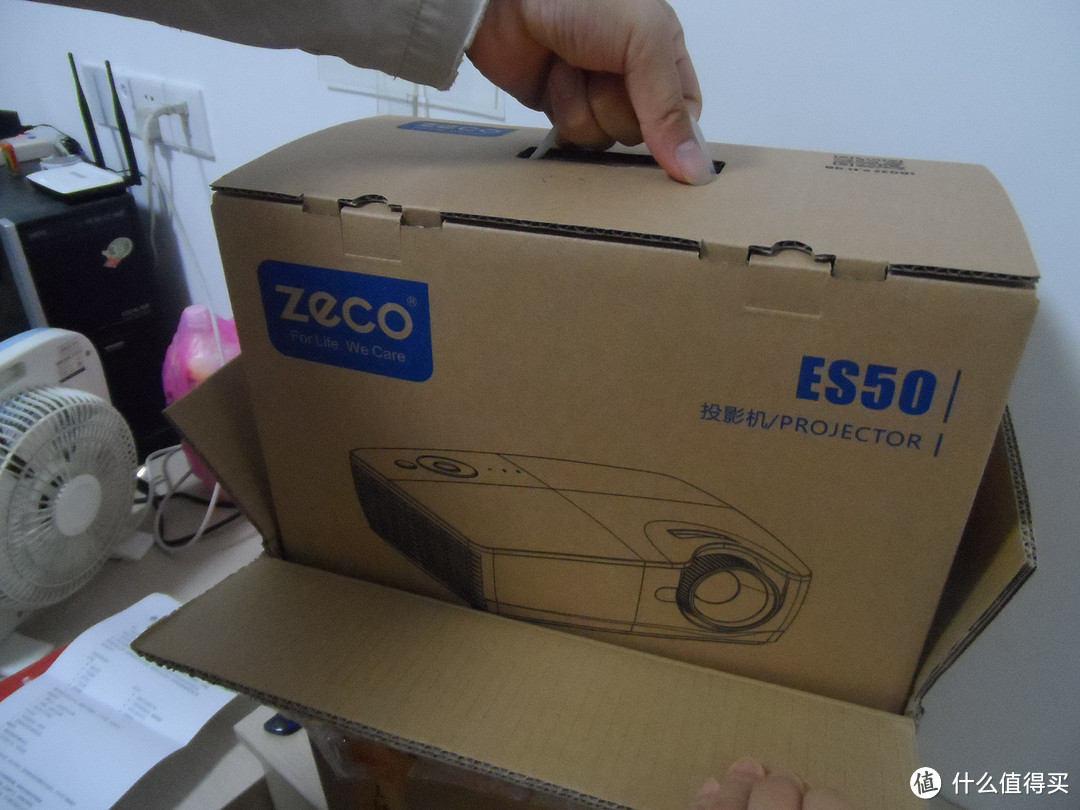 技术宅的投影梦提早实现——Zeco 智歌 es50 家用投影机
