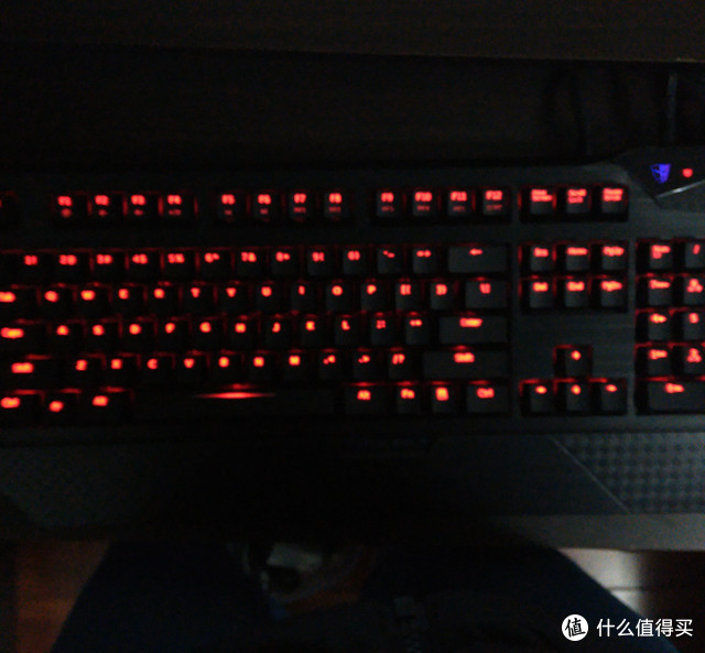 双11战利品晒单：TESORO 铁修罗  TS-G1NL 杜兰朵剑终极版背光机械键盘