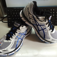 霓虹国人肉带回的 ASICS 亚瑟士 GT-2000 NEW YORK 2-SW 男款跑鞋