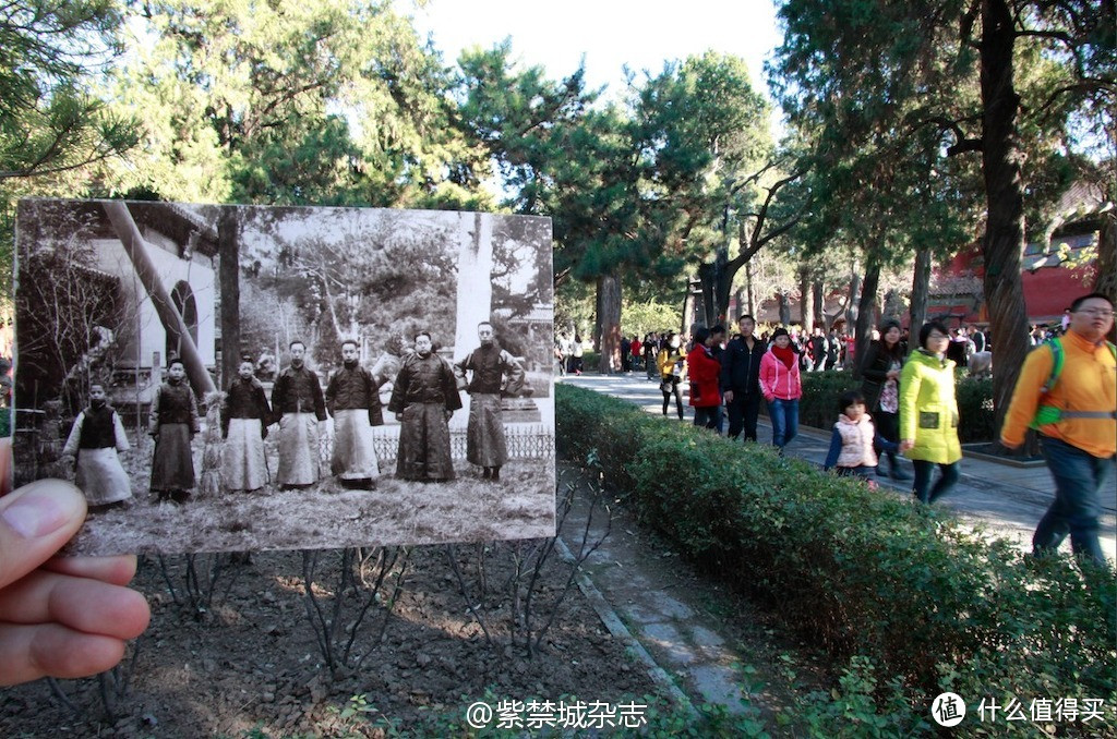 “清朝穿越照”走红：故宫出版社《西洋镜里的皇朝晚景》系列明信片上市