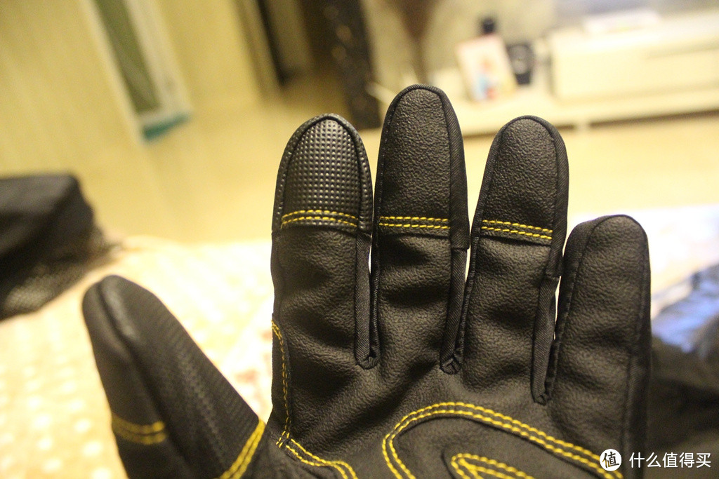 双11收获：Mechanix 美国技师 Wind Resistant 无风触屏冬季防风保暖手套