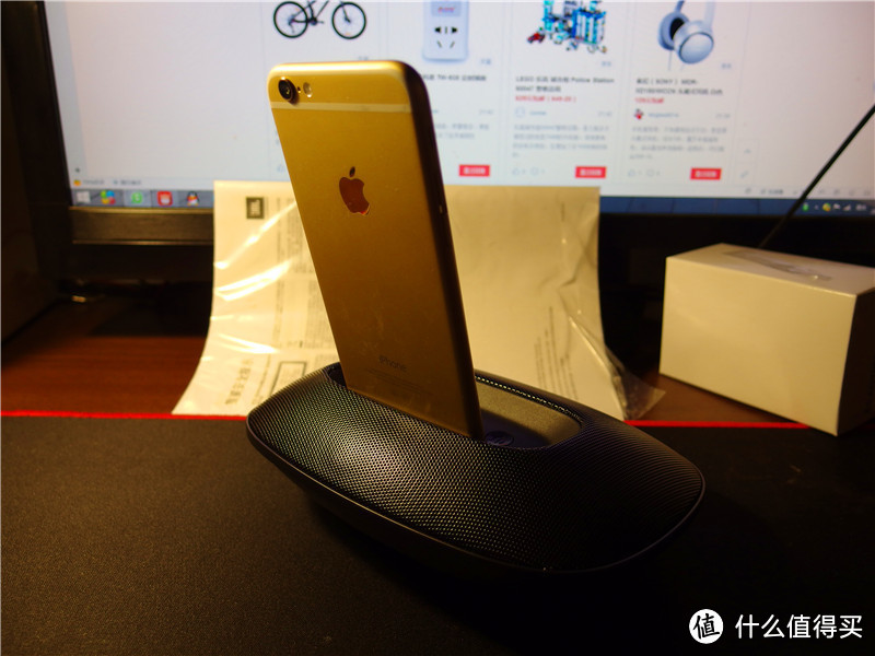 JBL OnBeat Micro iPhone5  便携式充电音乐底座音箱 