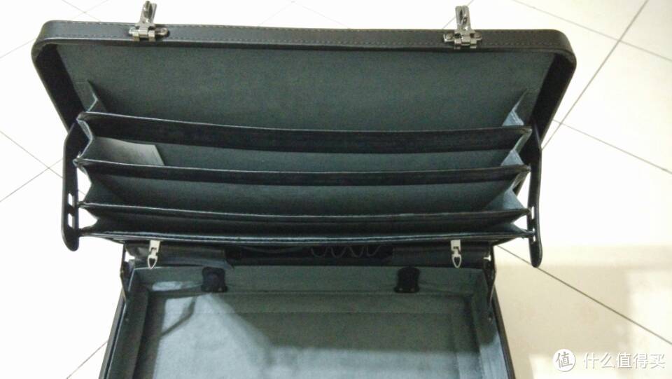 美亚购入 Samsonite 新秀丽 Bonded Leather Attache 密码箱  (Black) 入手初体验