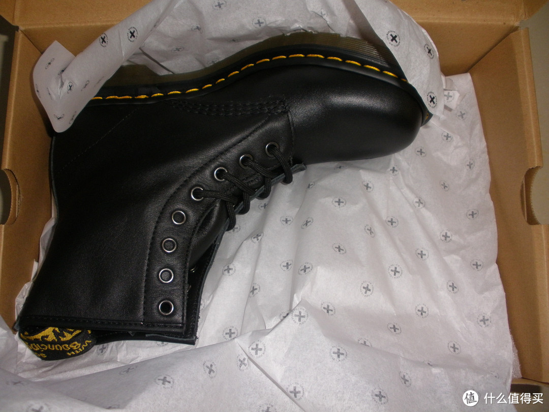 你想怎么穿？说说Dr. Martens 1460 软皮马丁靴，女鞋男穿