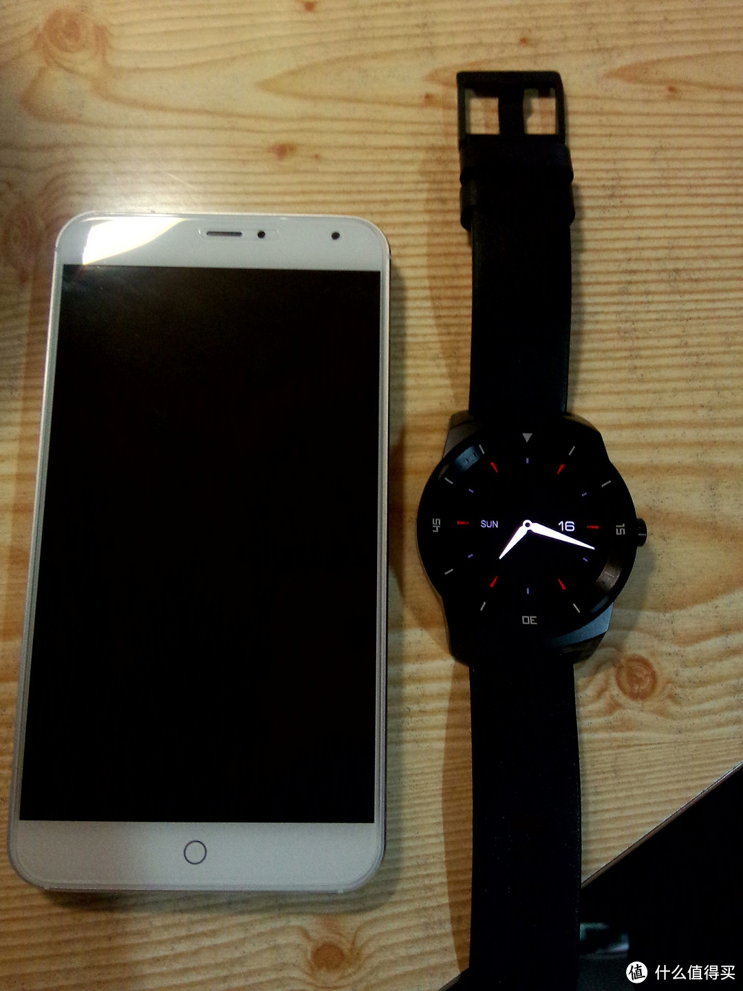 我是最低调的智能手表：LG G watch R