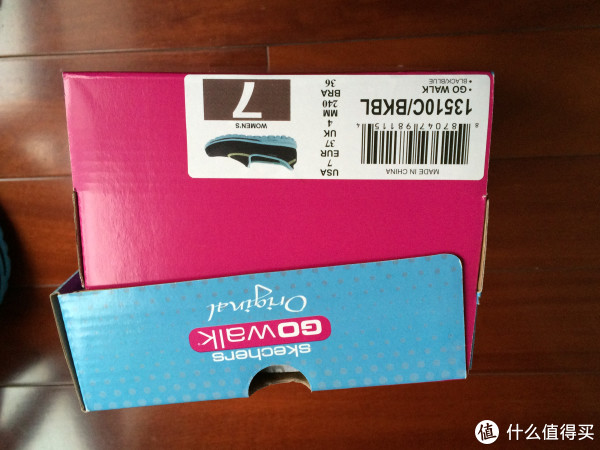 我很丑可是我很温柔:送给老妈的 skechers 斯凯奇 女款健步鞋 13510