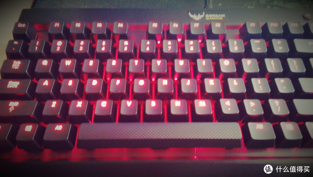 退烧！退烧！CORSAIR 海盗船 Vengeance系列 K70 机械游戏键盘 黑色（红轴）