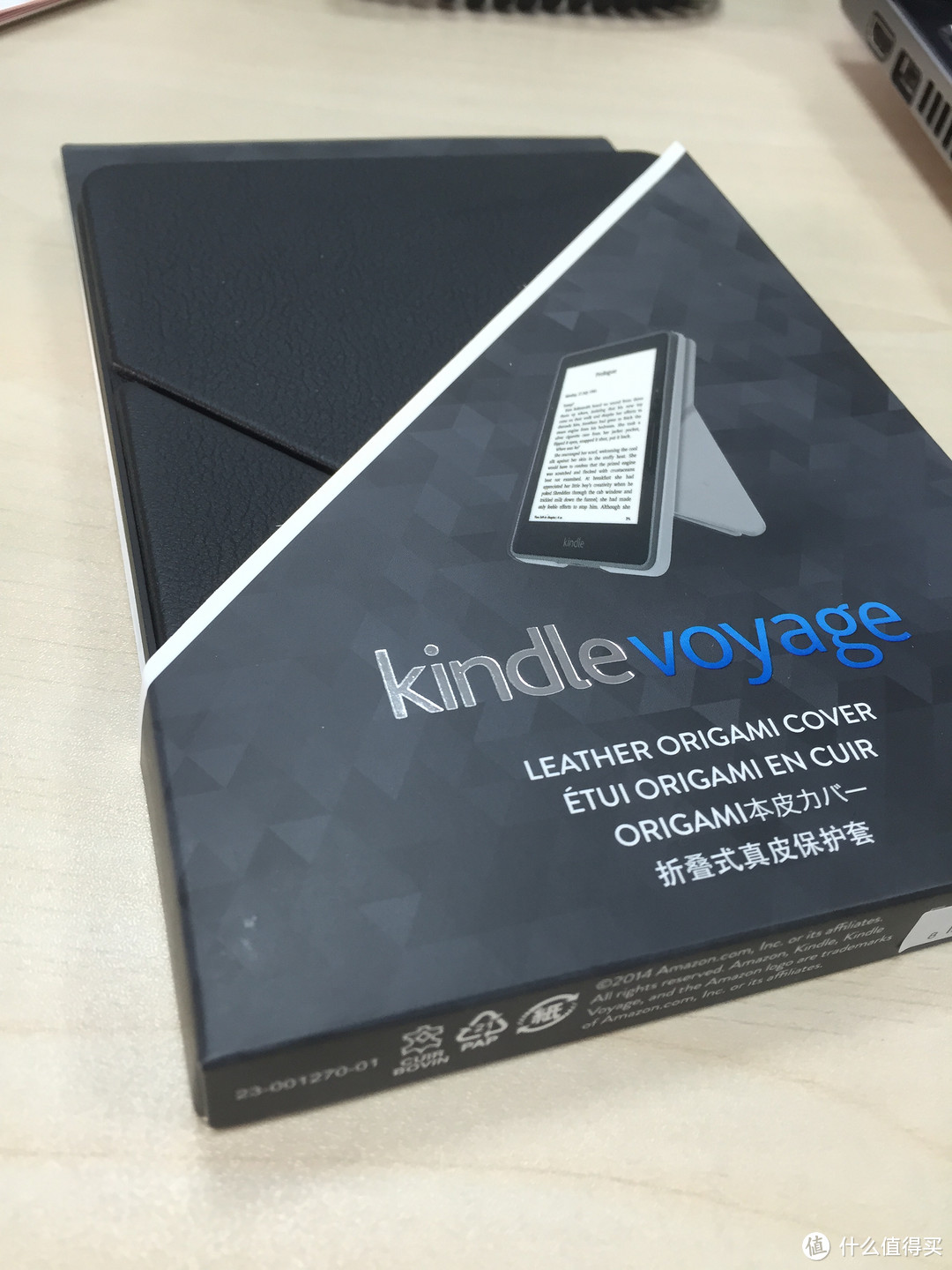 是读书人也是爱书人：日淘 Kindle Voyage 原装真皮保护套