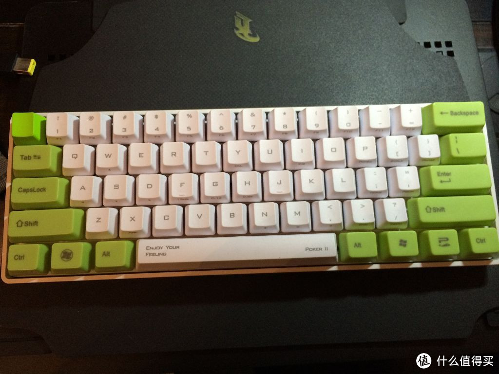 小白初烧机械键盘：Razer 雷蛇 BlackWidow TE黑寡妇蜘蛛竞技版 &POKER II 白色茶轴 & 各色键帽