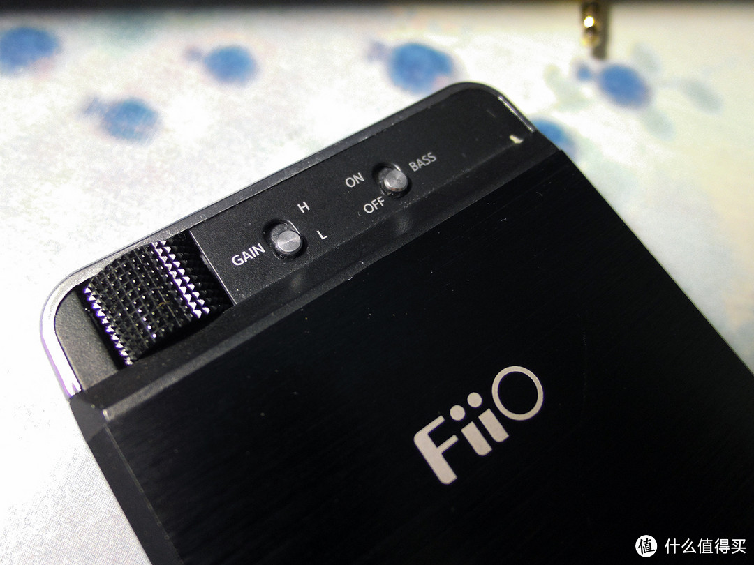 挺好玩的小玩意 Fiio 飞傲 E18 便携式USB及安卓解码耳放