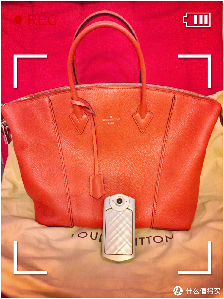 给媳妇儿的生日礼物:LOUIS VUITTON 路易威登 LOCKIT 手袋