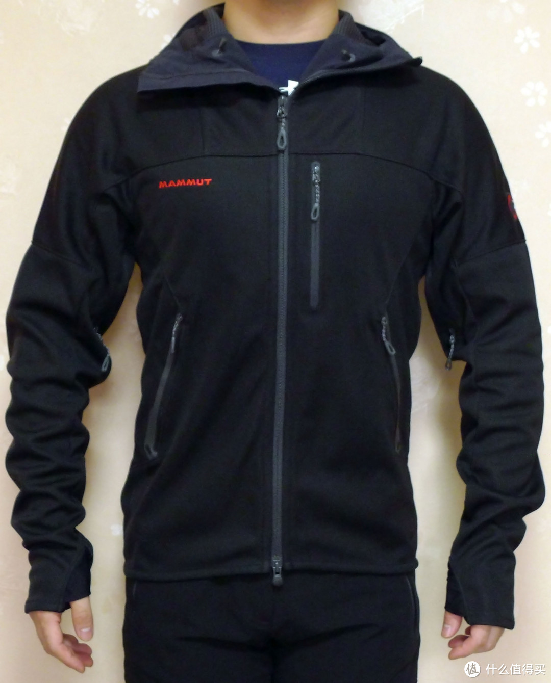 男神吴彦祖同款：Mammut 猛犸象 Ultimate Hoody 男款防风软壳