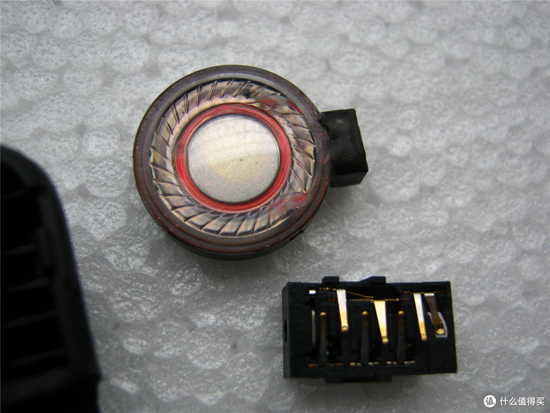 诺基亚还是以前那个诺基亚吗？ NOKIA 诺基亚 130 拆机简评