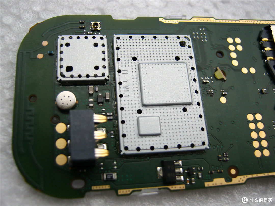 诺基亚还是以前那个诺基亚吗？ NOKIA 诺基亚 130 拆机简评