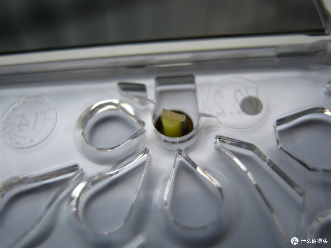 诺基亚还是以前那个诺基亚吗？ NOKIA 诺基亚 130 拆机简评