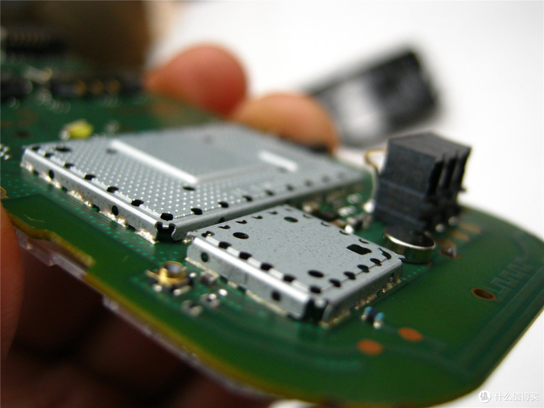 诺基亚还是以前那个诺基亚吗？ NOKIA 诺基亚 130 拆机简评